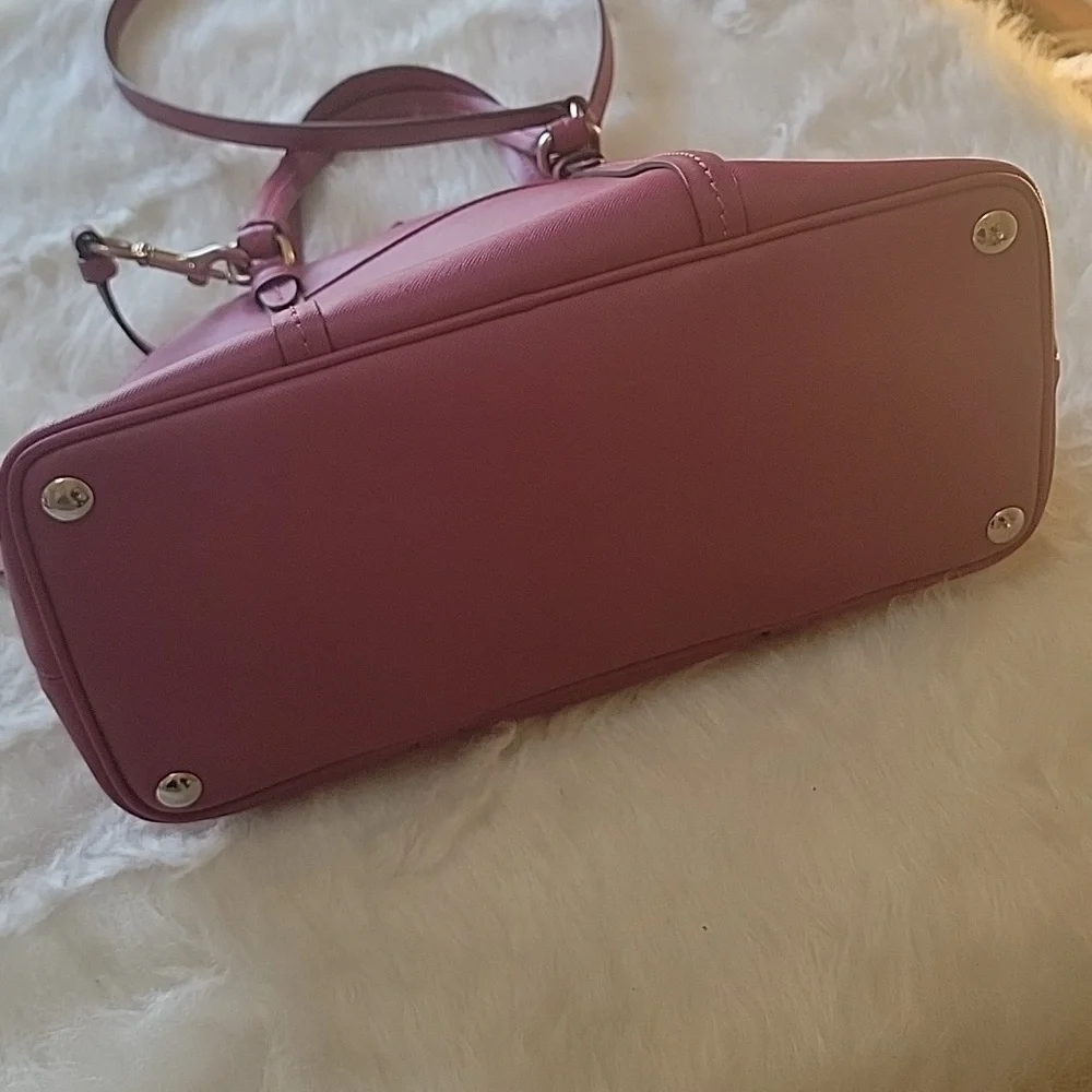 COACH Cora Peyton Pink Double Handle Zip Around Crossbody Satchel‎ Dome Bag
